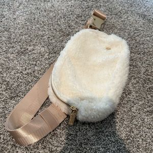 Wantable Sherpa Belt Bag